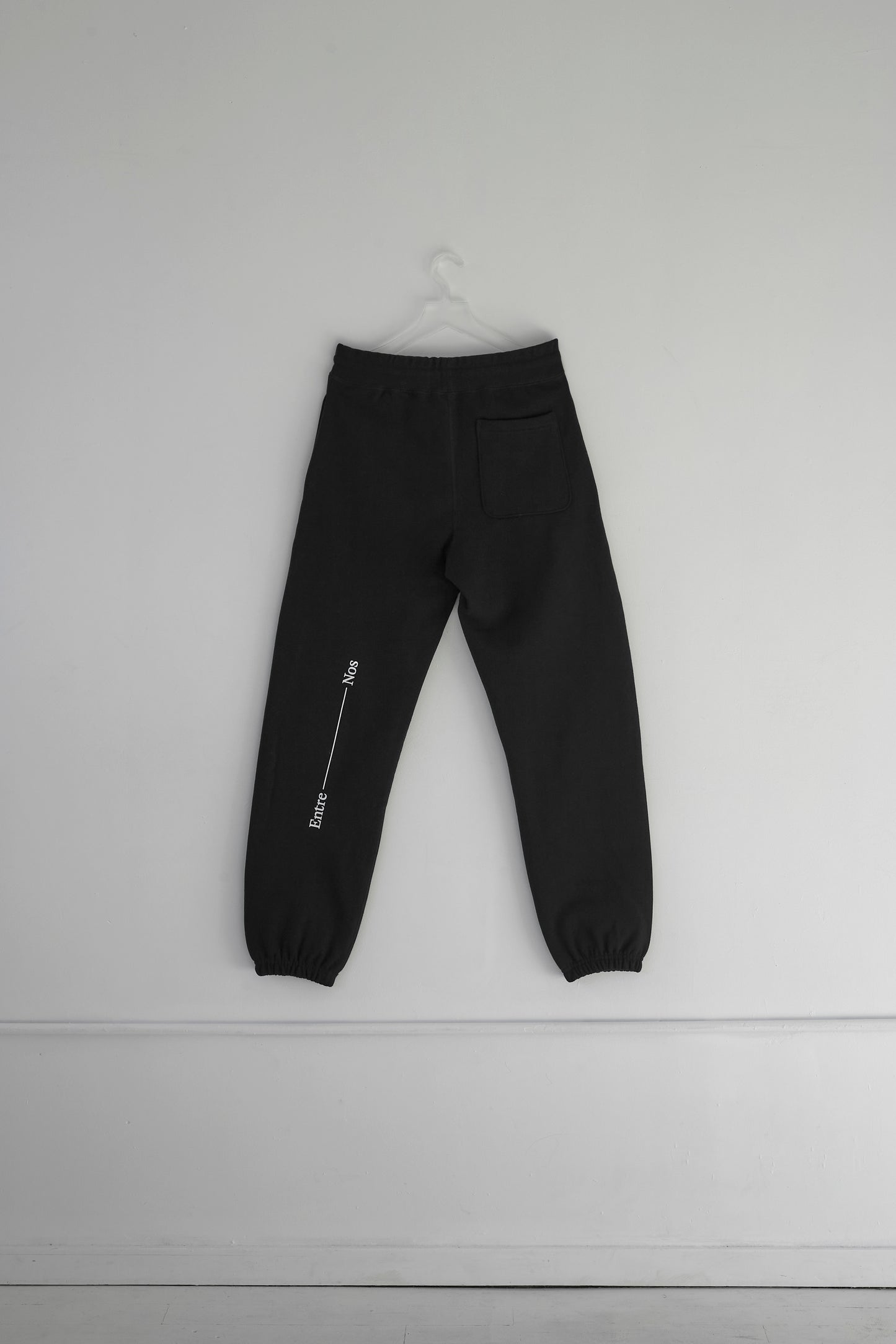 Wide Line Logo Classic Sweatpant (Black)