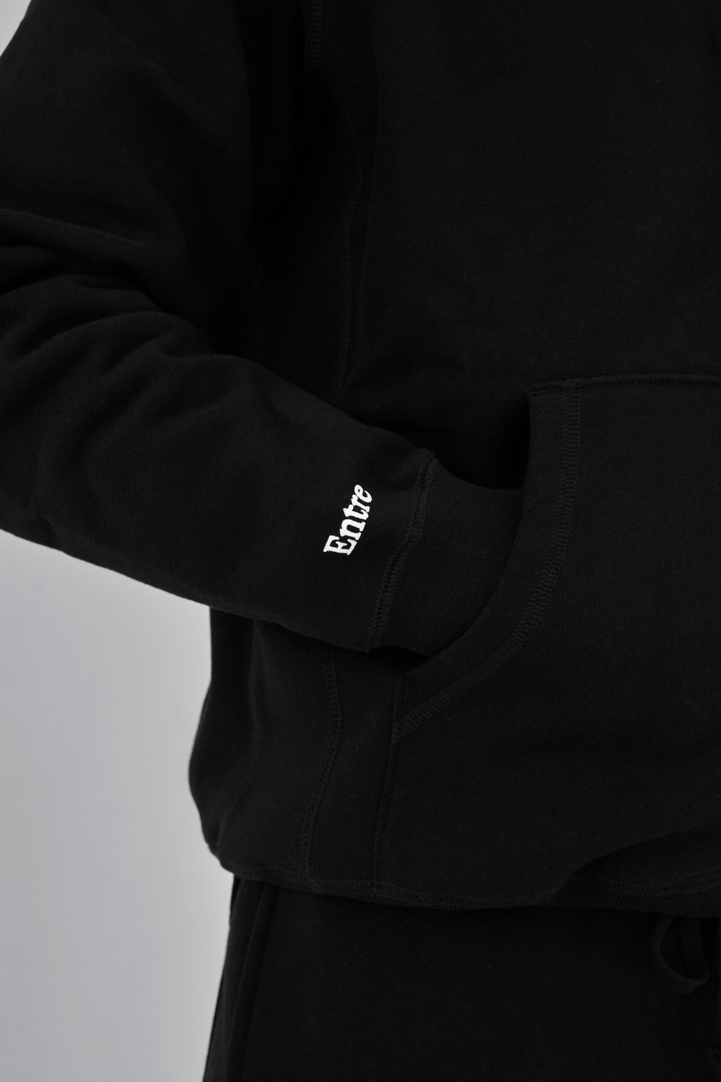 Wide Line Logo Classic Hoodie (Black)